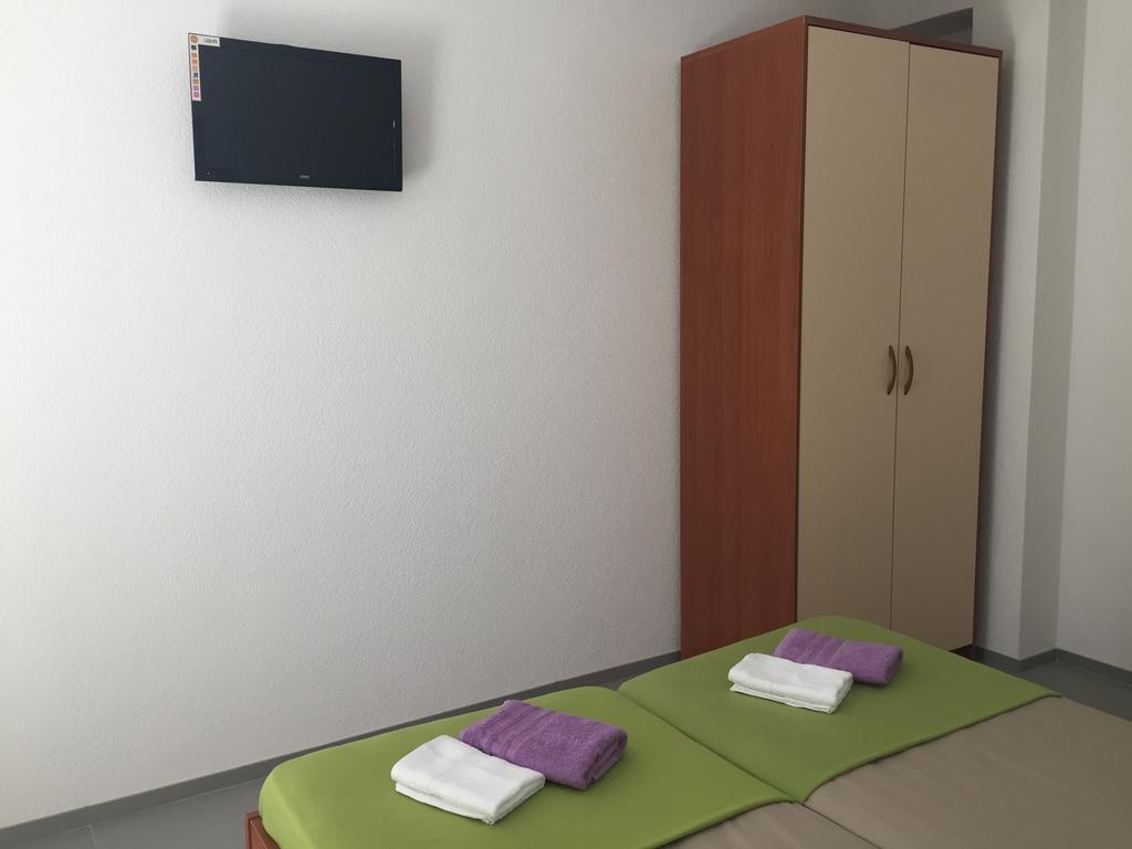 Stanicicke Apartments Baška Voda Exteriör bild